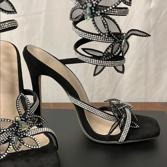 Elegant Black Strappy Heels with Rhinestone Accents - Picture 5 of 9